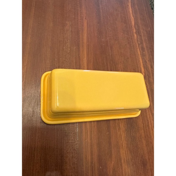 Emile Henry France Yellow Butter Dish with Lid Kitchen Tableware 39.72 - Picture 1 of 11